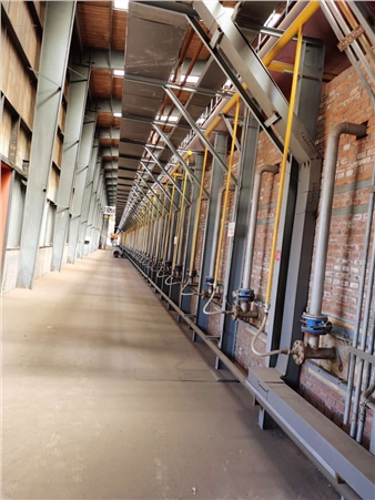 天然氣海綿鐵隧道爐:燒嘴兩側布局 可以實現就地與遠程控制功能